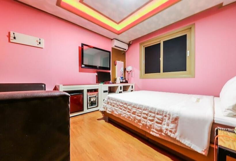 Motel Seocheon Taxi