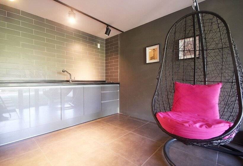 מוטל Yeongcheon Echo