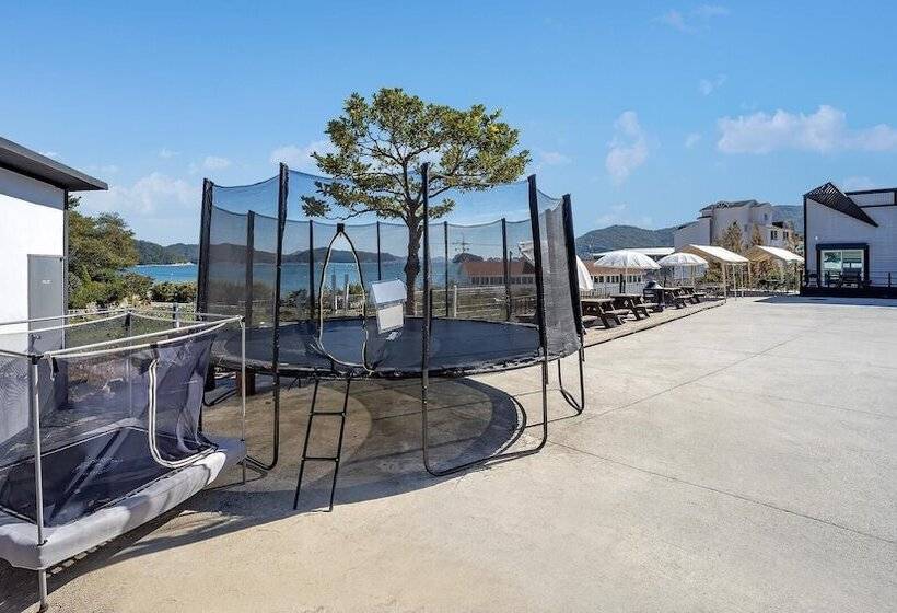 פנסיון Namhae Seven House