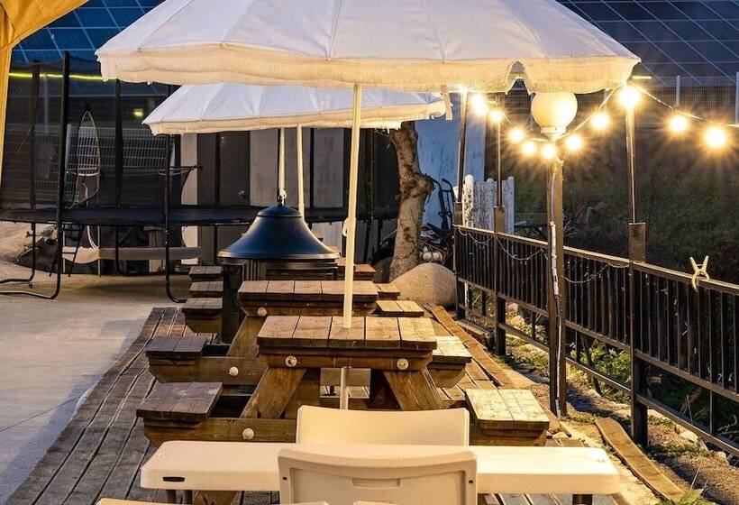 פנסיון Namhae Seven House