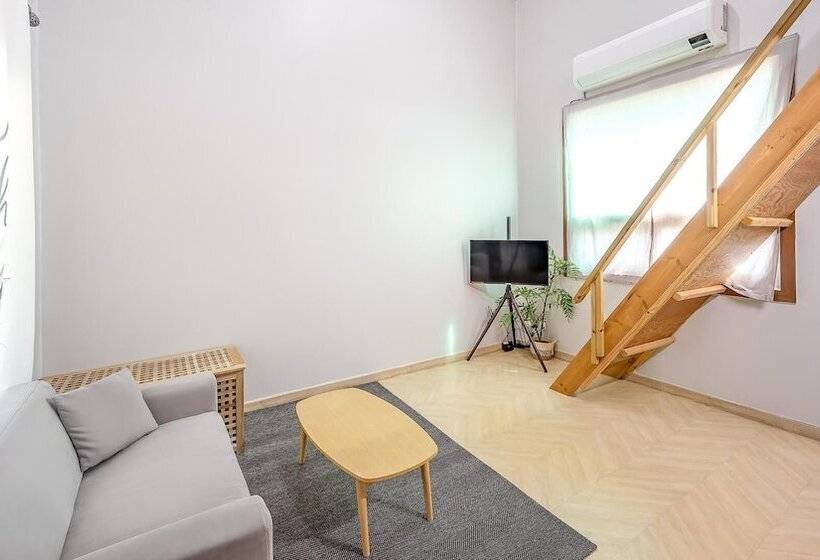 פנסיון Namhae Seven House