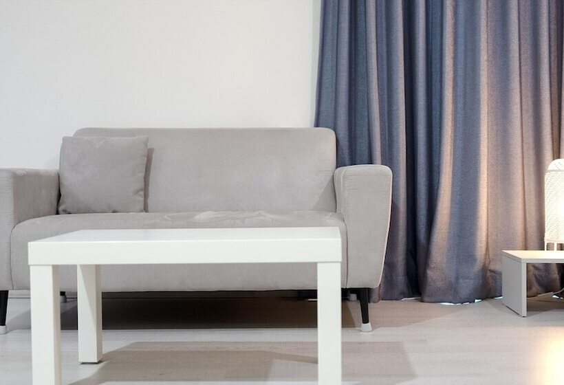 פנסיון Namhae Seven House