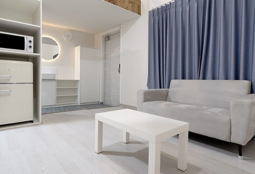 פנסיון Namhae Seven House