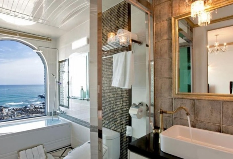 Yangyang Sea View Pension