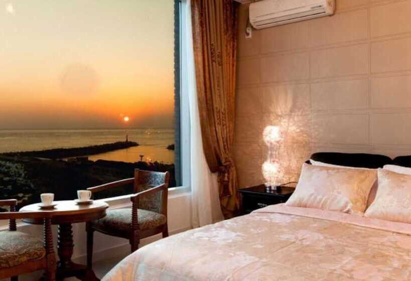 Yangyang Sea View Pension