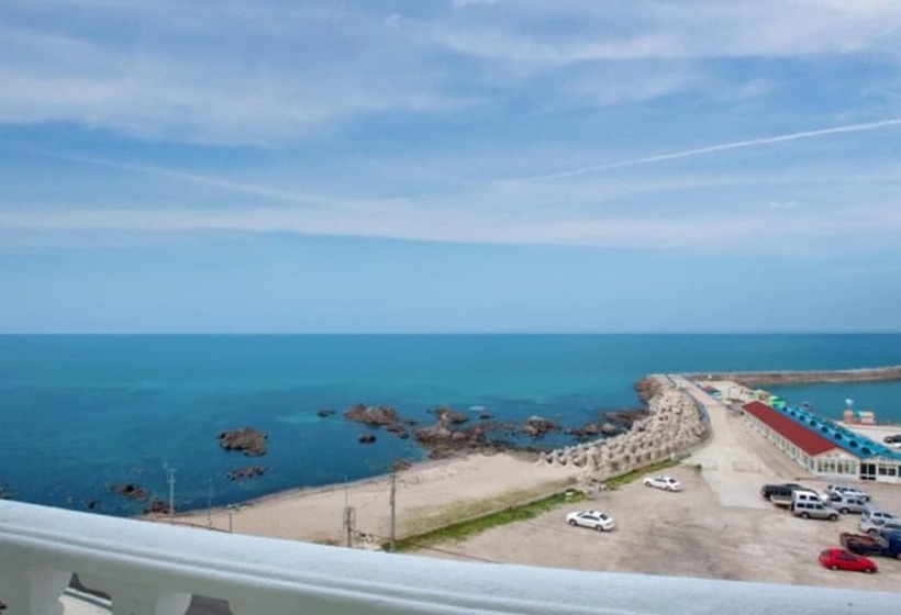 Yangyang Sea View Pension