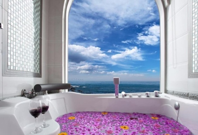 Yangyang Sea View Pension