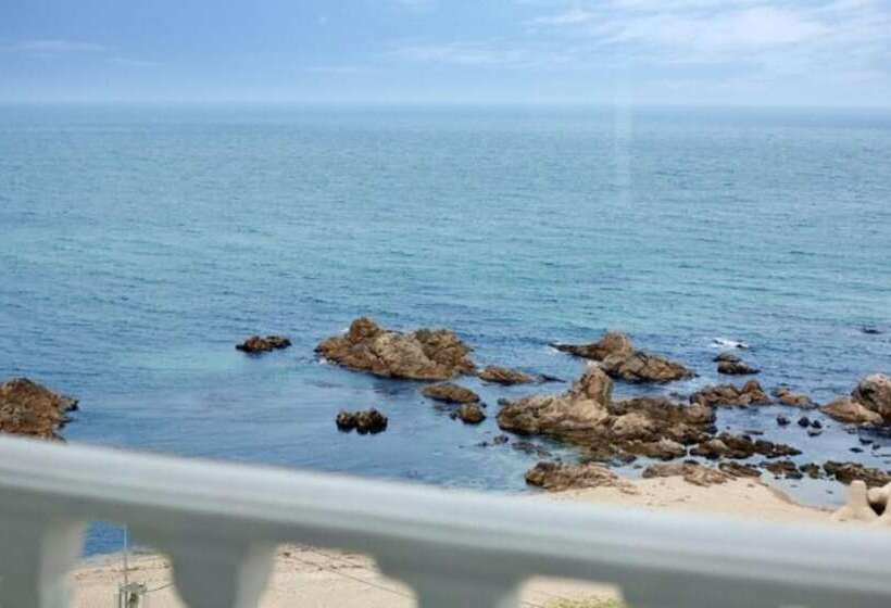 Yangyang Sea View Pension