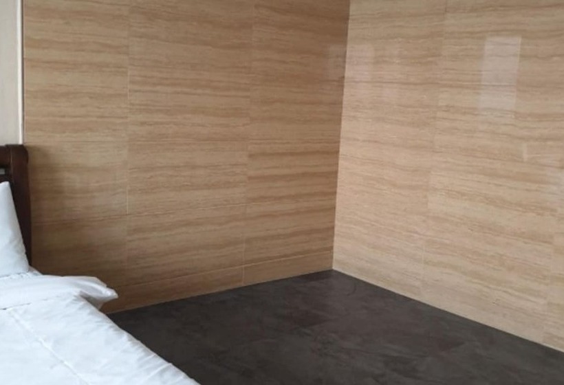 Yangyang Sea View Pension