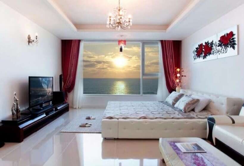 Yangyang Sea View Pension