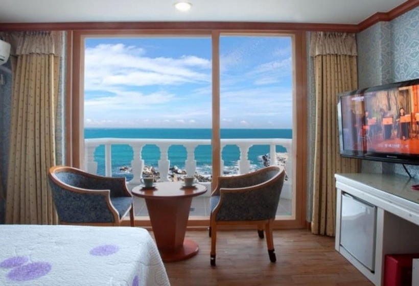 Yangyang Sea View Pension