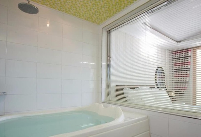 Yangyang Sea View Pension