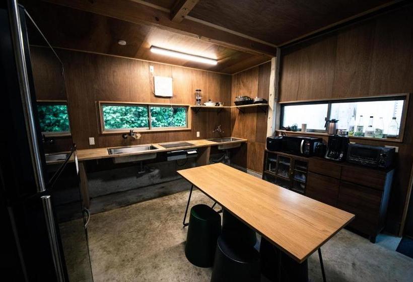 旅馆 山の中の一棟貸切宿 五番地