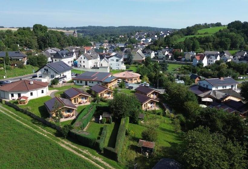 הוסטל Carolinger Hüttendorf