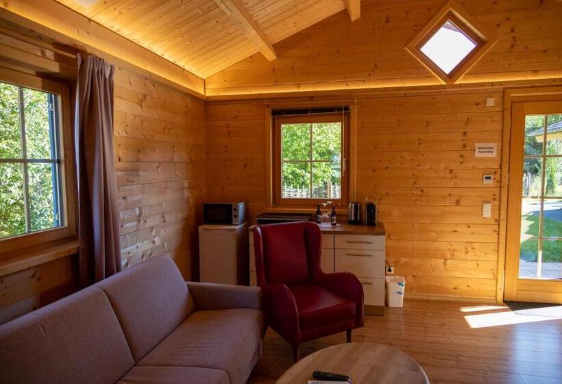 הוסטל Carolinger Hüttendorf