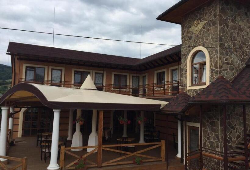 הוסטל Minihotel Zolotoe Runo
