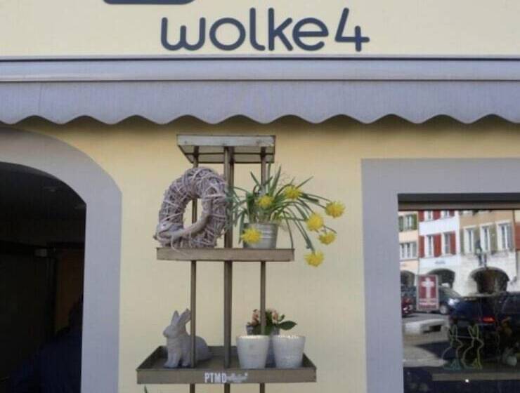 ユースホステル Wolke 4