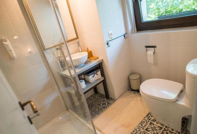 مبيت وإفطار Casa Din Plai