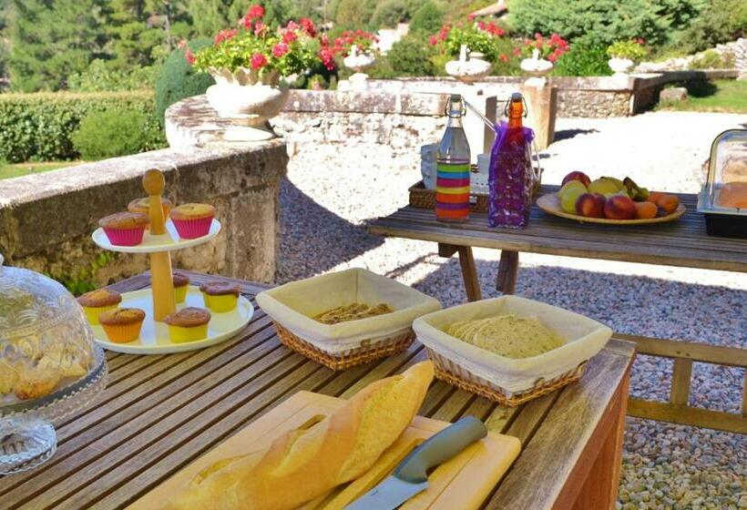 مبيت وإفطار Chatelet De Campo