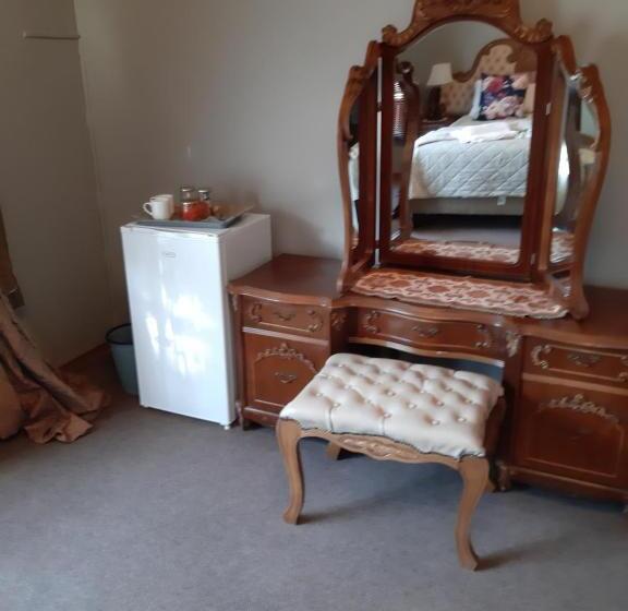 ベッドアンドブレックファースト Fochville Guesthouse