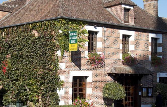 مبيت وإفطار L Auberge Du Faisan Doré