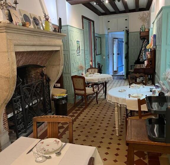 Bed and Breakfast Le Prieure De Buffon