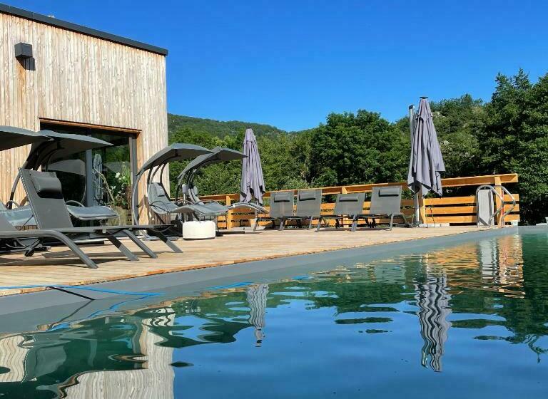 ベッドアンドブレックファースト Le Volcan Des Sens, Chambres D Hotes De Luxe Et Spa