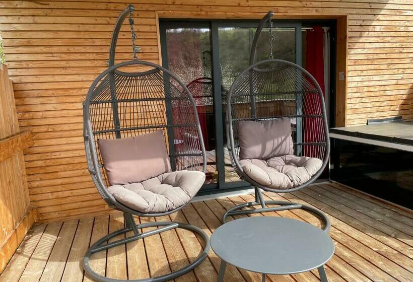 ベッドアンドブレックファースト Le Volcan Des Sens, Chambres D Hotes De Luxe Et Spa