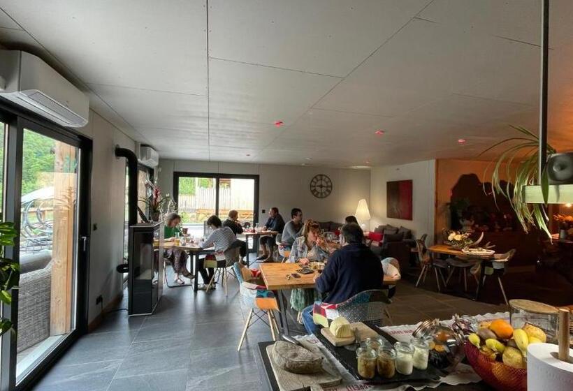 ベッドアンドブレックファースト Le Volcan Des Sens, Chambres D Hotes De Luxe Et Spa