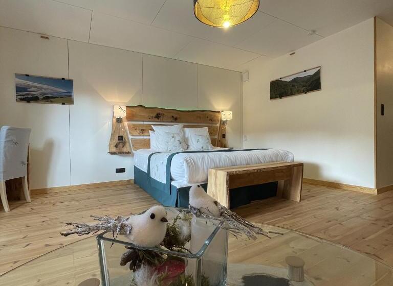 ベッドアンドブレックファースト Le Volcan Des Sens, Chambres D Hotes De Luxe Et Spa