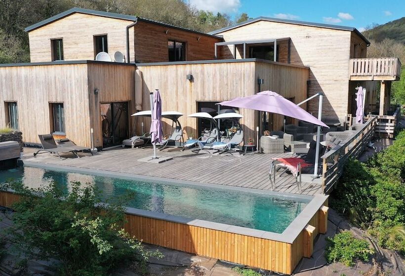 ベッドアンドブレックファースト Le Volcan Des Sens, Chambres D Hotes De Luxe Et Spa