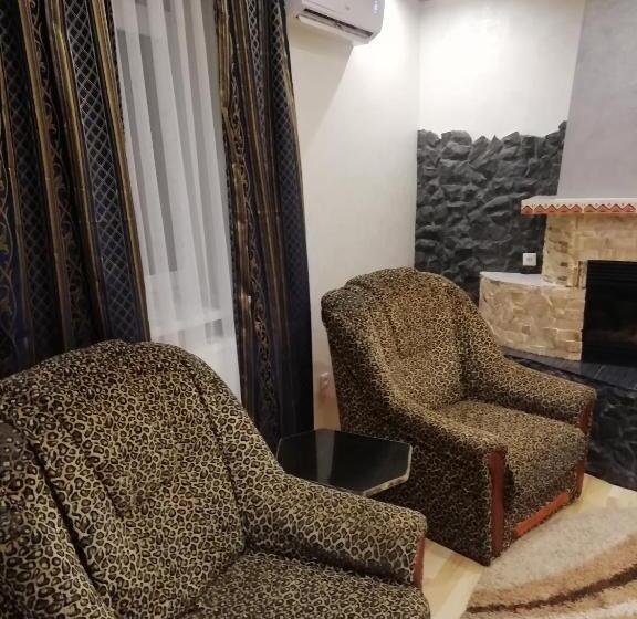 Hôtel панський двір