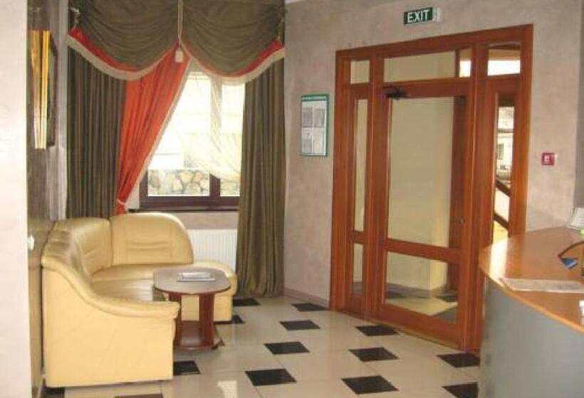 Hôtel готель леон