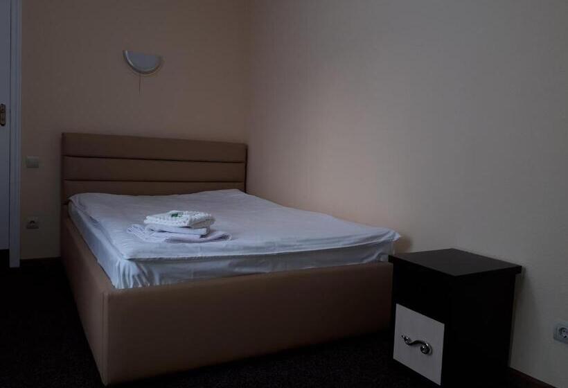 Отель орхідея