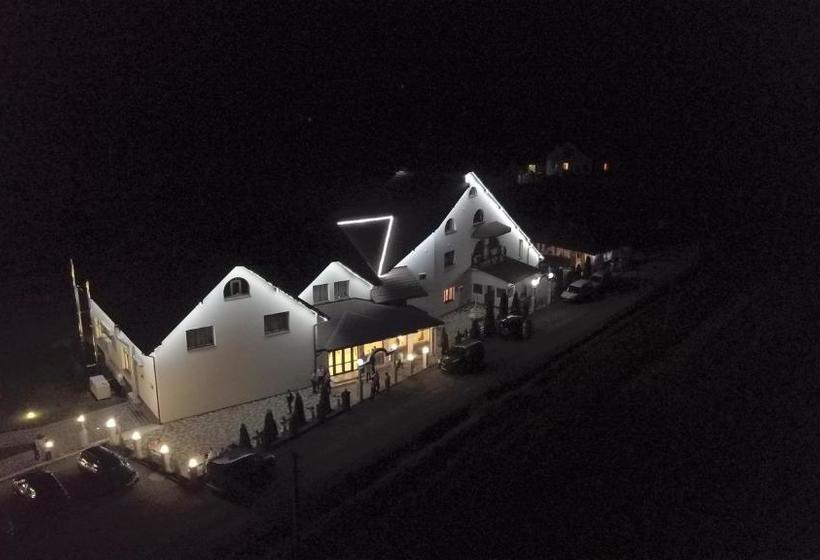 Hotell золота гора