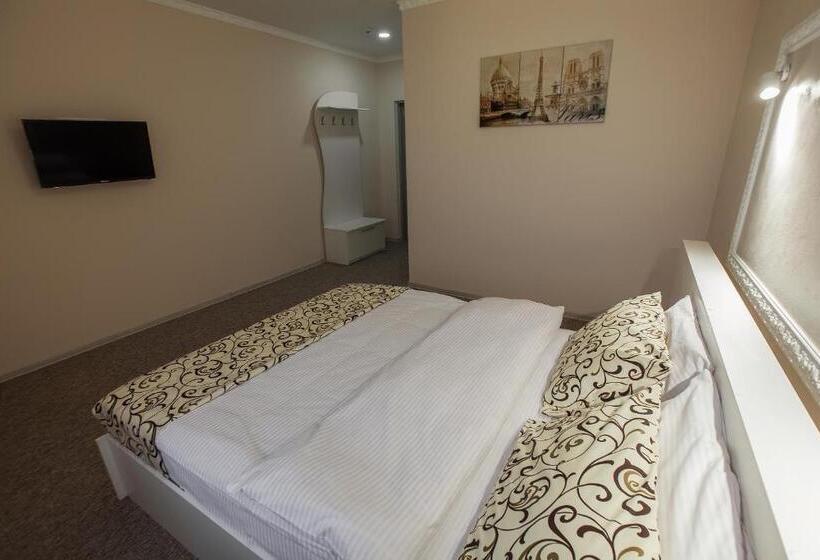 Hotell золота гора