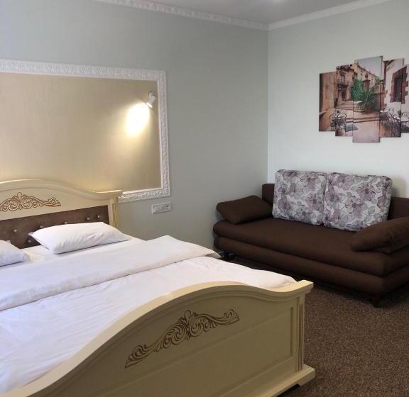 Hotell золота гора