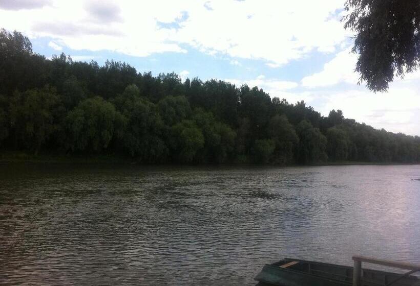 Hotel рыбное место