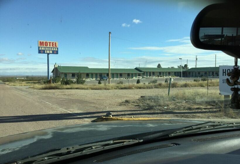 호텔 Americana Inn