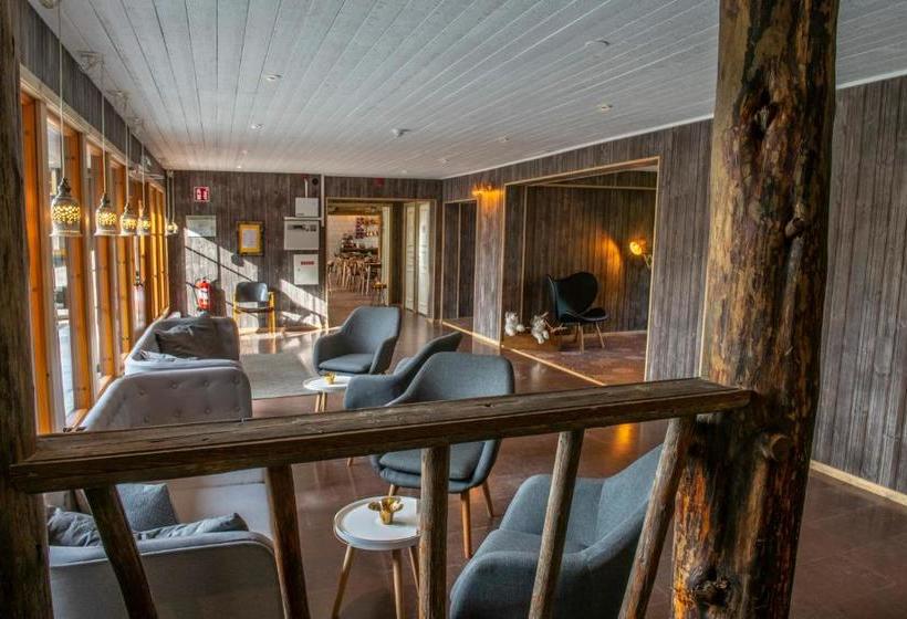 בית מלון כפרי Arctic River Lodge