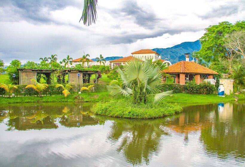 בית מלון כפרי Casa Bohemia   Resort De Cerveza Y Vino