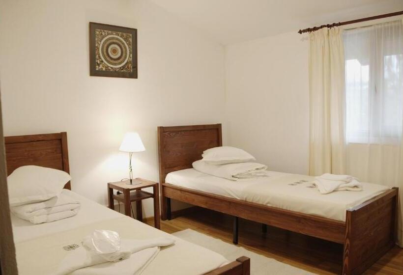 فندق Casa Colinelor