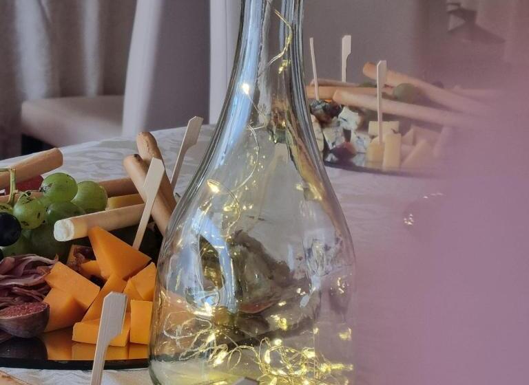 בית מלון כפרי Casa Colinelor