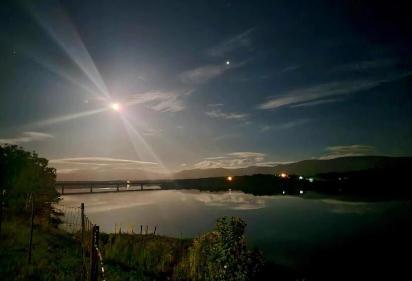 فندق Codroy Valley Cottage Country