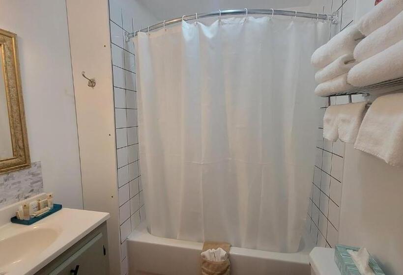 فندق Codroy Valley Cottage Country