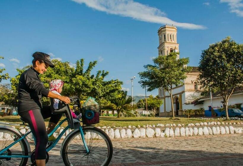 Hotel Costello Campestre