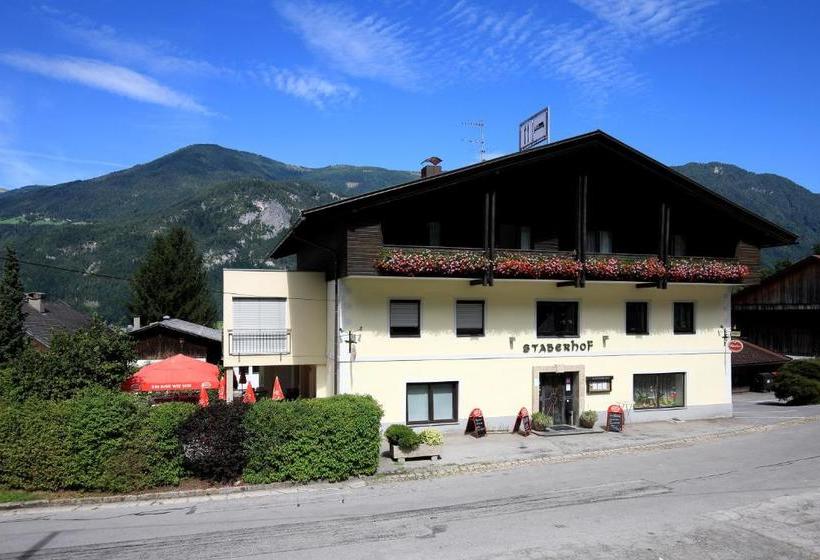 Dorfgasthof Hotel Staberhof