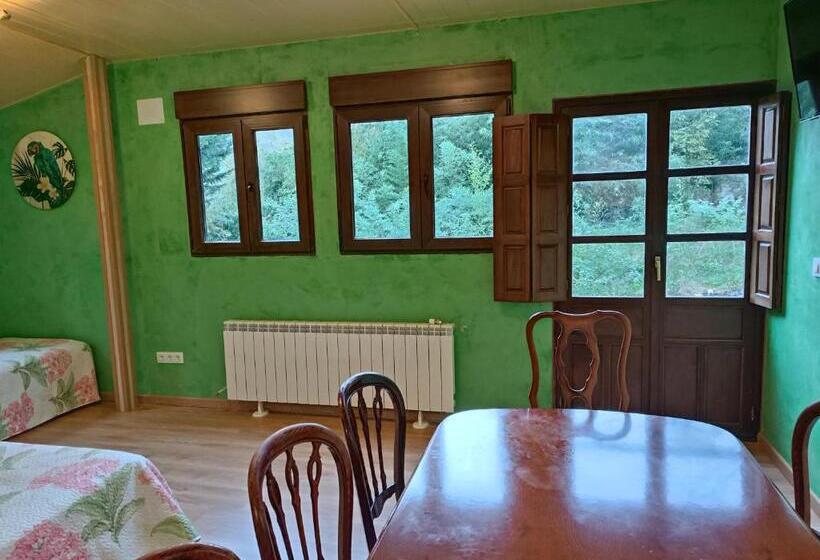 ホテル Pension Alfoz De Rondiella