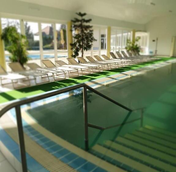 فندق Festetich Kastélyszálló és Zsuzsanna