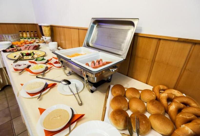 فندق Festetich Kastélyszálló és Zsuzsanna